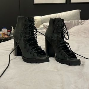 Jeffrey Campbell Free People Women’s lace up black boot